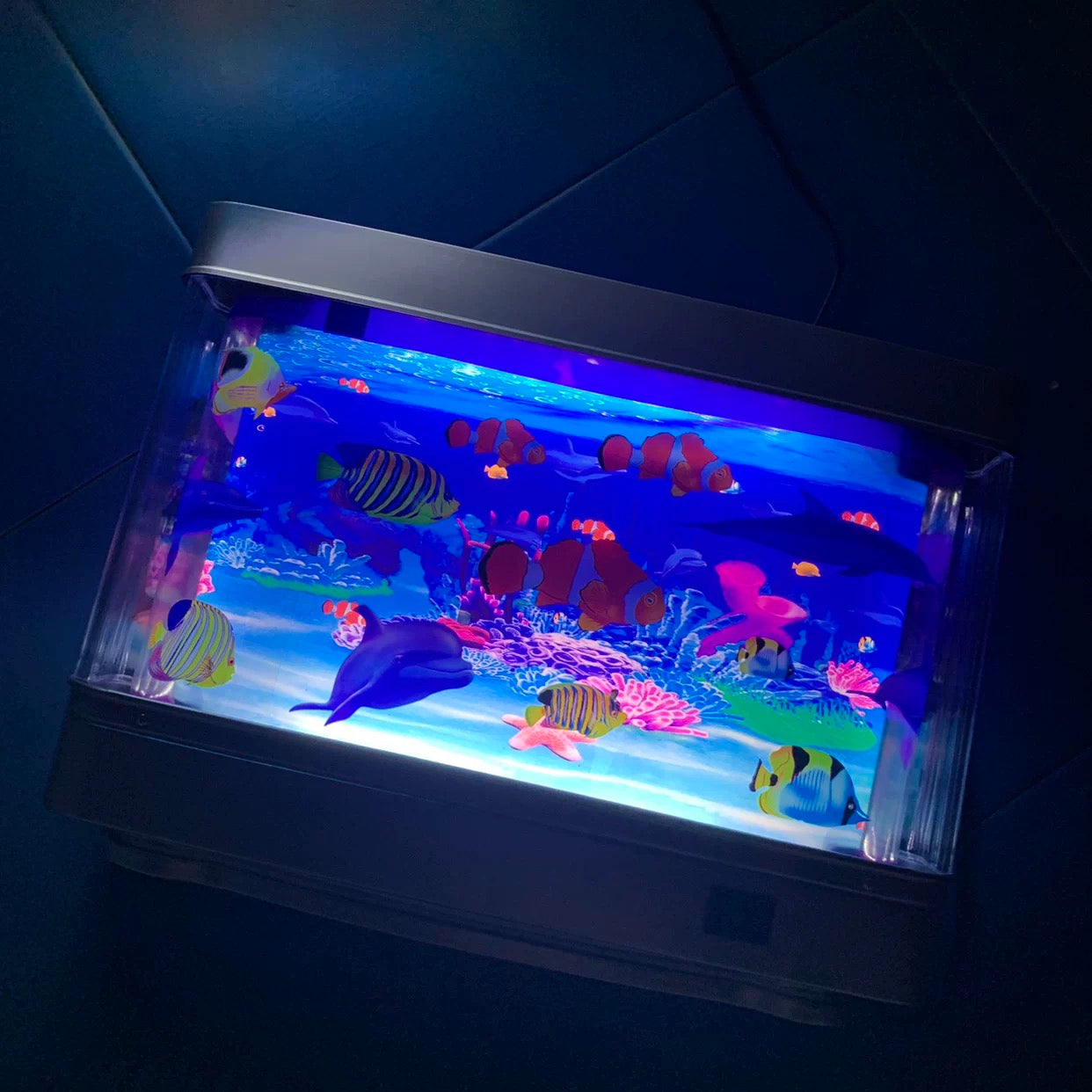 AeroGlyph™ USB Moving Aquarium Lamp | The Original Frutiger Aero Vibe | Y2K & Retro Sensory Light
