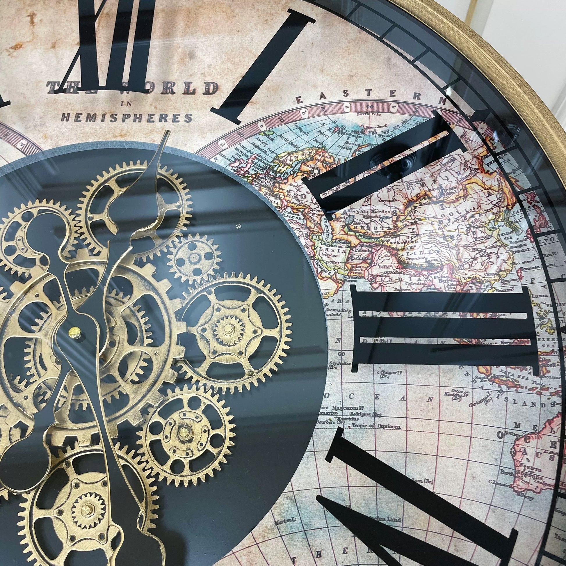 The Chronos Table | A Kinetic Masterpiece of Moving Gears
