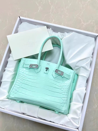 Vert de Mer The Birkin Vase